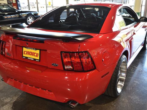 Used 2004 Ford Mustang Mach 1 RWD image 8