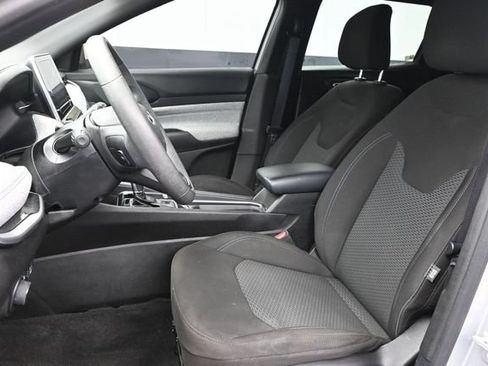 Used 2025 Jeep Compass Sport AWD/4WD image 23