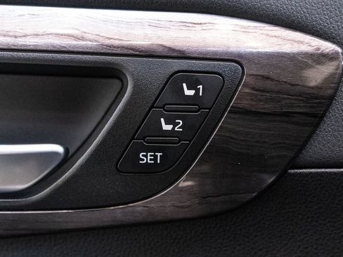 Certified 2026 Toyota Highlander Limited AWD/4WD image 21