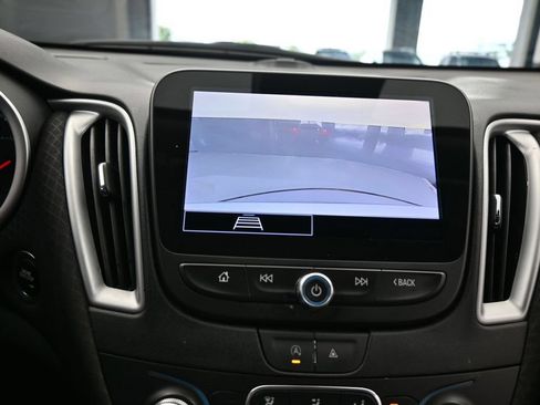 Used 2024 Chevrolet Malibu LT FWD image 23