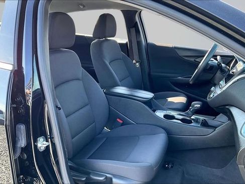 Used 2023 Chevrolet Malibu LT image 27