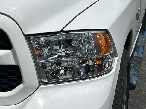 Used 2018 RAM 1500 Express w/ Express Value Package AWD/4WD image 11