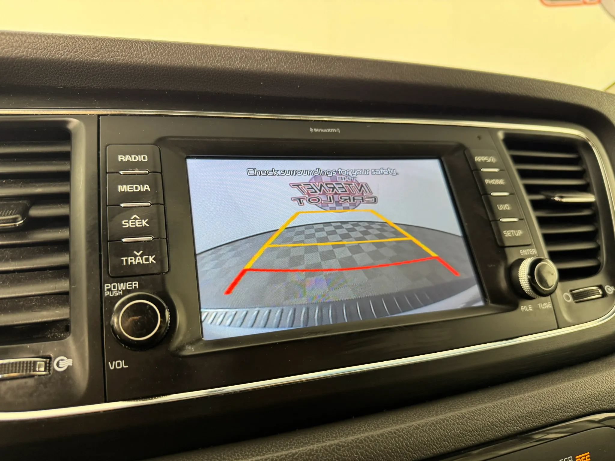 Used 2017 Kia Sedona LX w/ LX Essentials Premium Package FWD image 18