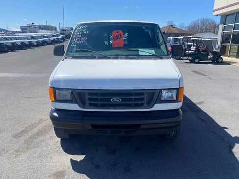 Used 2007 Ford E-250 and Econoline 250 image 2