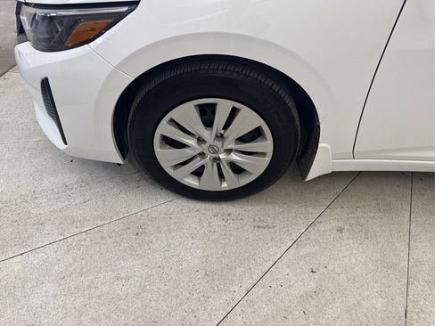 Used 2025 Nissan Sentra S FWD image 14