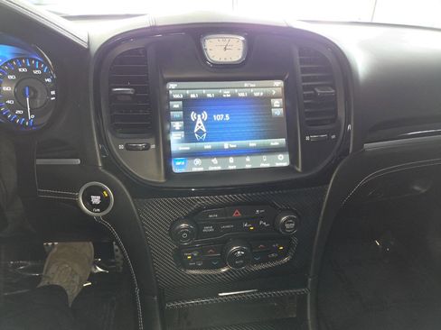Used 2023 Chrysler 300 C RWD image 32