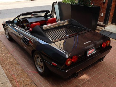 Used 1989 Ferrari Mondial T Cabriolet RWD image 5