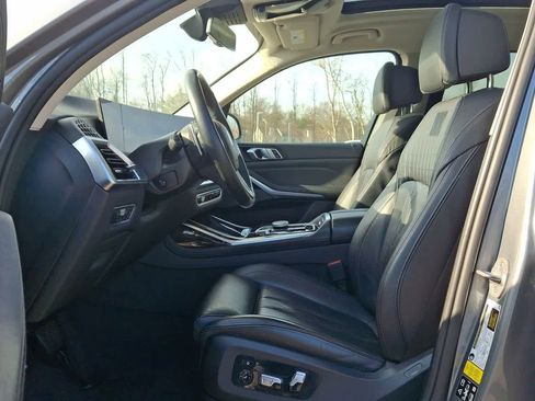 Used 2023 BMW X7 xDrive40i image 17