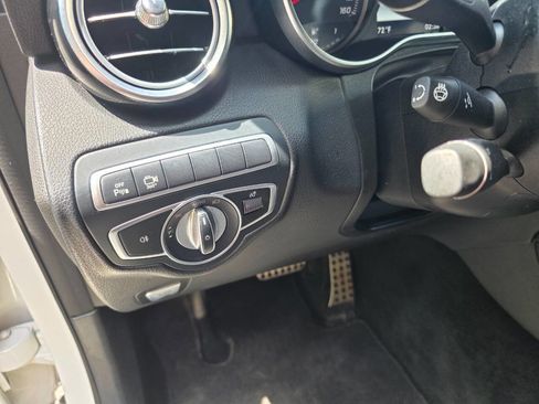 Used 2019 Mercedes-Benz GLC 300 4MATIC Coupe image 16