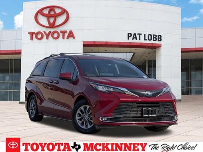 Used 2023 Toyota Sienna XLE