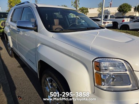 Used 2016 GMC Terrain SLT w/ Open Road Package FWD image 9