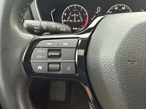 Certified 2024 Honda Pilot Touring image 13