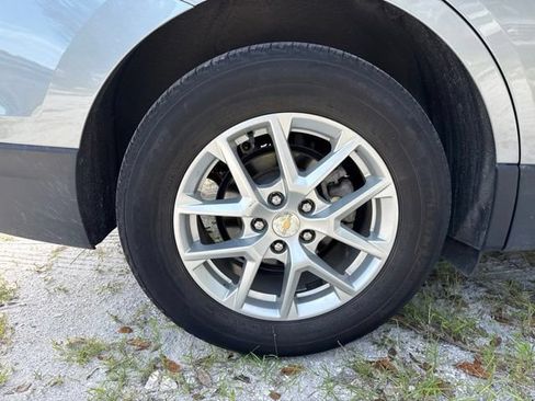 Used 2024 Chevrolet Equinox LT FWD image 20