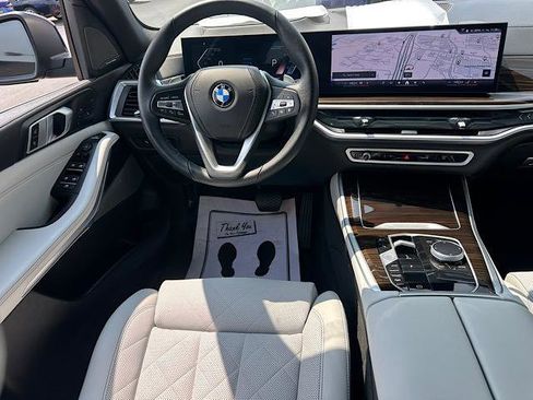 Certified 2024 BMW X5 xDrive40i w/ Premium Package image 24