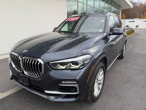 Used 2021 BMW X5 xDrive40i w/ Premium Package image 3