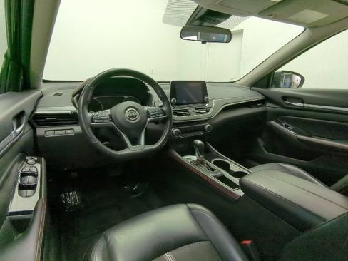 Used 2024 Nissan Altima 2.5 SR FWD image 21
