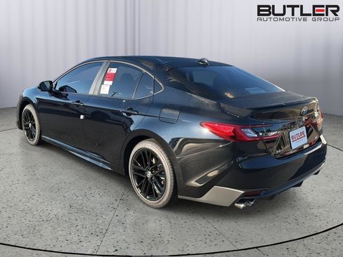 New 2026 Toyota Camry SE FWD image 4