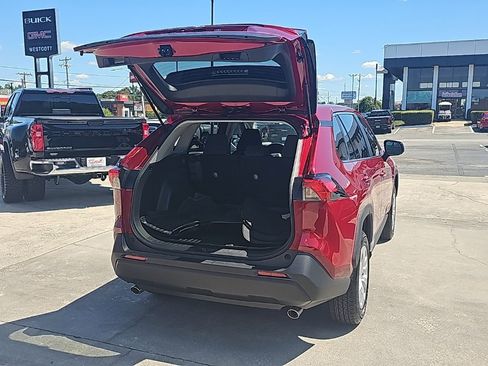 Used 2025 Toyota RAV4 LE image 7