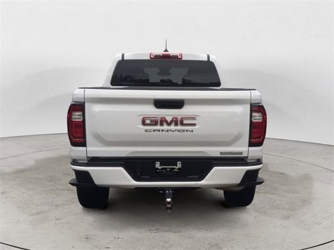 Used 2023 GMC Canyon Elevation image 3
