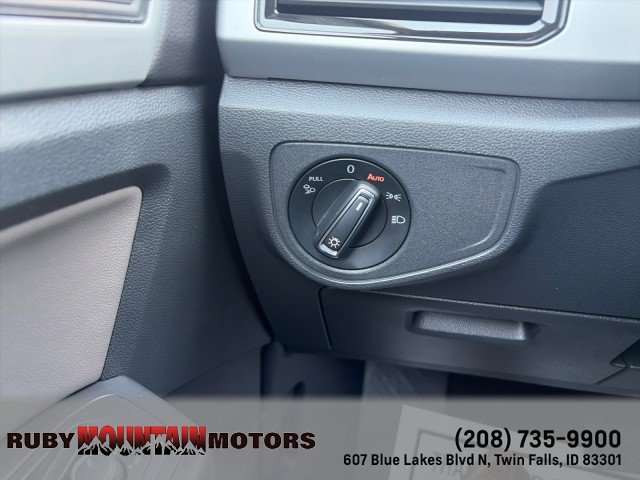 Used 2022 Volkswagen Atlas Cross Sport SE AWD/4WD image 14