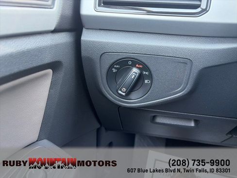 Used 2022 Volkswagen Atlas Cross Sport SE AWD/4WD image 14