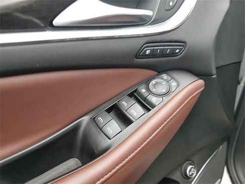 Certified 2018 Buick Enclave Avenir w/ Avenir Technology Package image 13