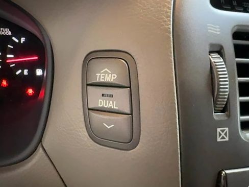 Used 2002 Lexus LS 430 image 30