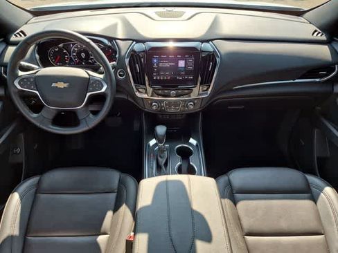 Used 2023 Chevrolet Traverse High Country w/ LPO, Floor Liner Package AWD/4WD image 15