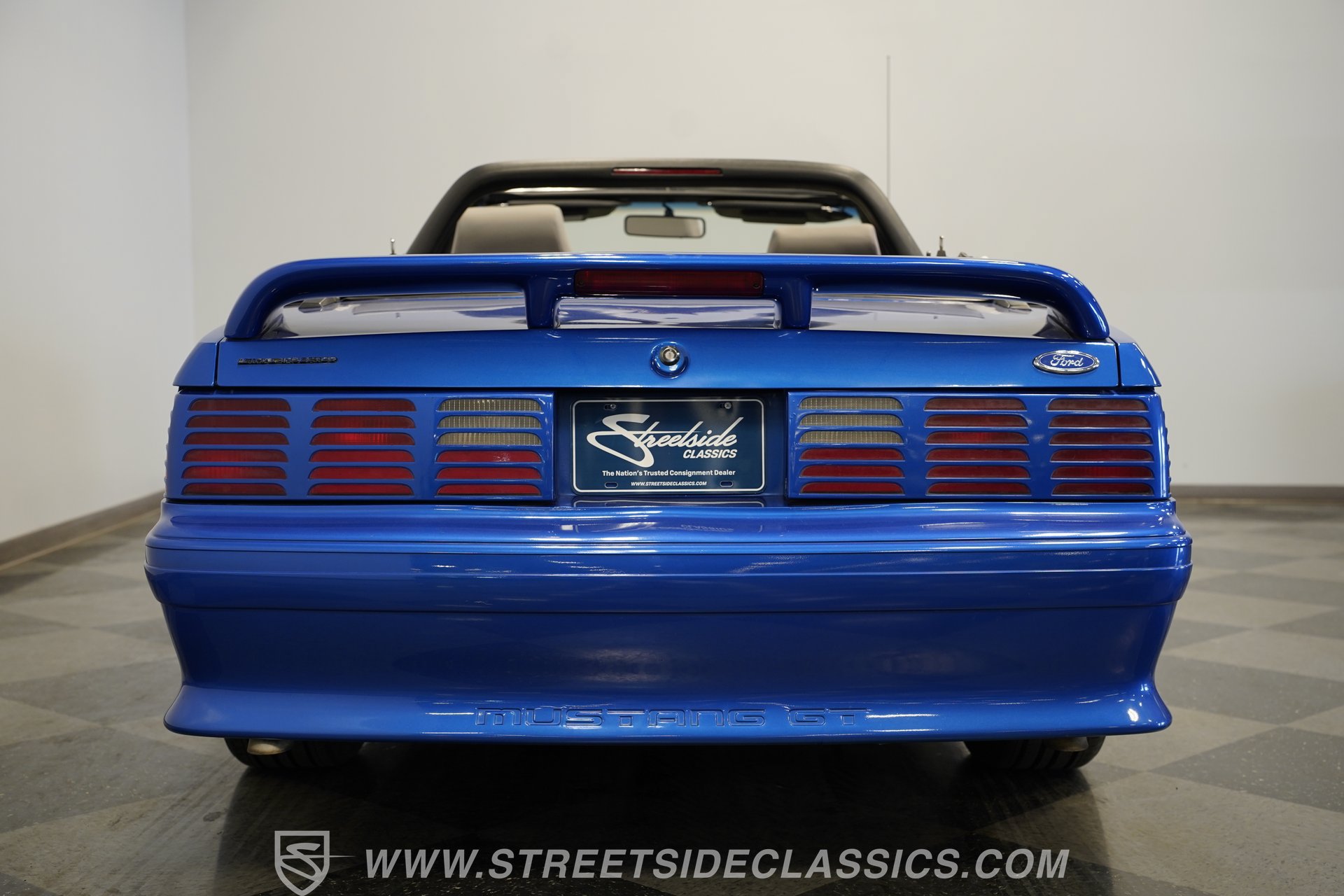 Used 1993 Ford Mustang GT RWD image 12