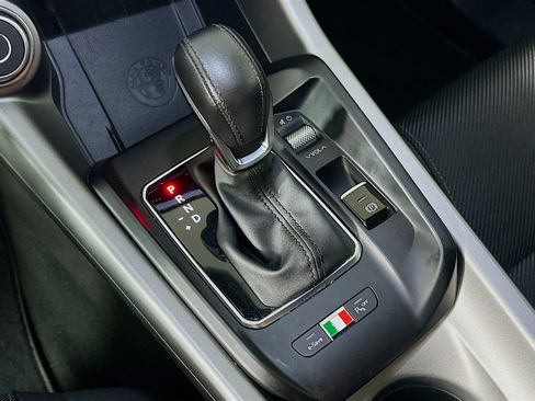 Used 2024 Alfa Romeo Tonale Ti AWD/4WD image 25