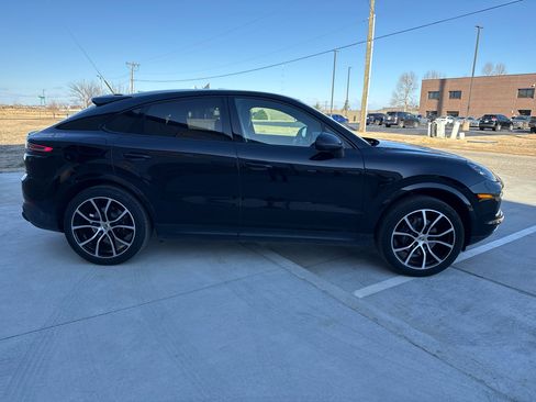 Used 2020 Porsche Cayenne image 8