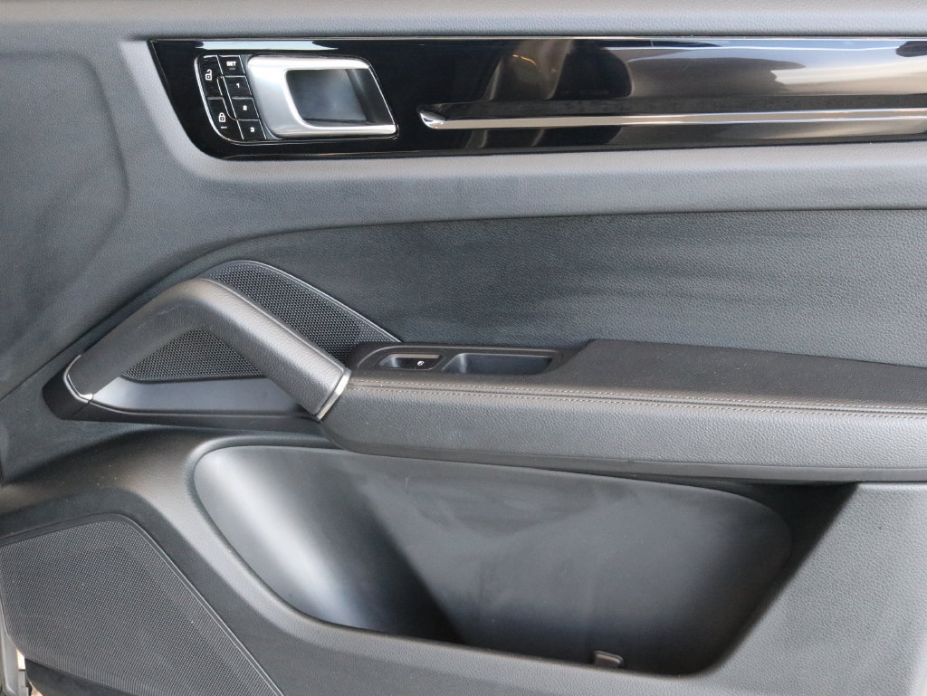 Used 2019 Porsche Cayenne S AWD/4WD image 43