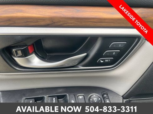 Used 2018 Honda CR-V Touring image 25