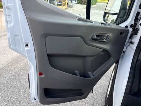 Certified 2025 Ford Transit 250 Low Roof w/ Exterior Upgrade Package RWD image 26
