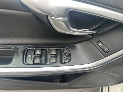 Used 2012 Volvo S60 T5 FWD image 16