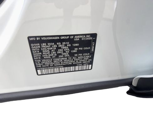 Used 2025 Volkswagen Atlas Cross Sport SE FWD image 88
