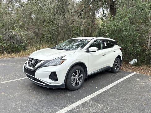 Certified 2023 Nissan Murano S image 2