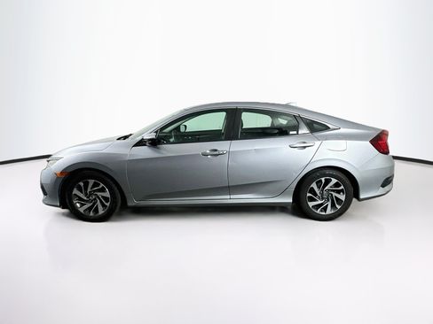 Used 2018 Honda Civic EX image 4