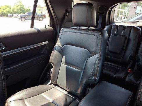 Used 2016 Ford Explorer Sport w/ Equipment Group 401A AWD/4WD image 18