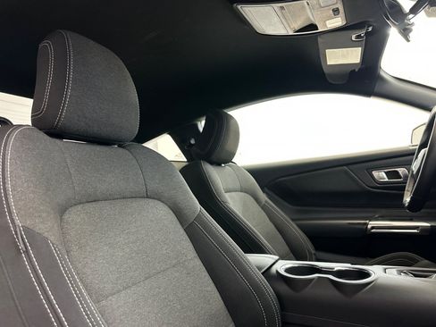 Used 2024 Ford Mustang Coupe RWD image 31