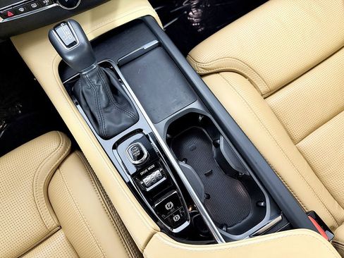 Used 2021 Volvo XC90 T6 Inscription w/ Advanced Package image 67