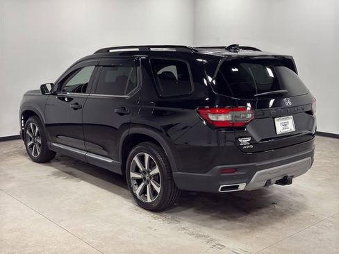 Used 2025 Honda Pilot Elite image 9