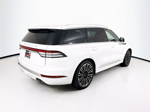 Used 2023 Lincoln Aviator Black Label w/ Dynamic Handling Package image 13