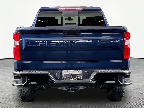 Used 2021 Chevrolet Silverado 1500 LT Trail Boss w/ LT Trail Boss Premium Package AWD/4WD image 4