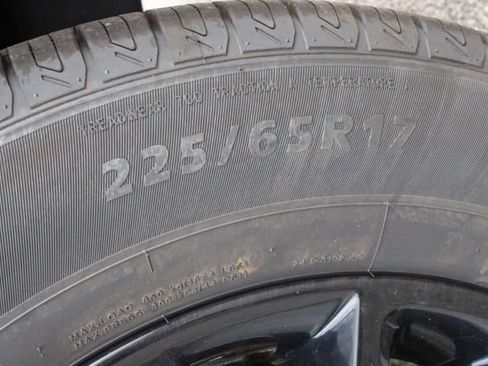 Used 2020 Dodge Journey SE w/ Blacktop Package FWD image 35