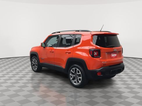 Used 2017 Jeep Renegade Latitude w/ Popular Equipment Group image 35