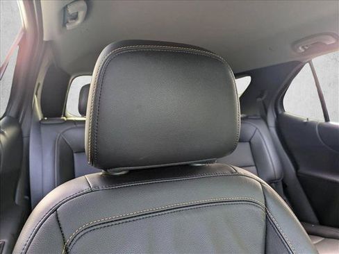 Used 2019 Chevrolet Equinox Premier FWD image 14