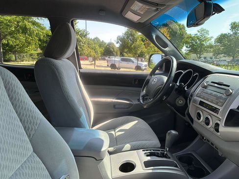 Used 2011 Toyota Tacoma 4x4 Double Cab w/ SR5 Pkg #2 image 23
