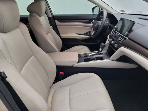 Used 2019 Honda Accord EX image 21