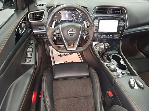 Used 2023 Nissan Maxima SR w/ Sport Mat Group image 32